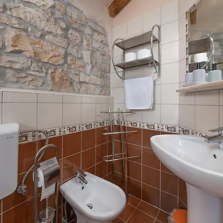 Janko Villa Sveti Lovrec Pazenaticki